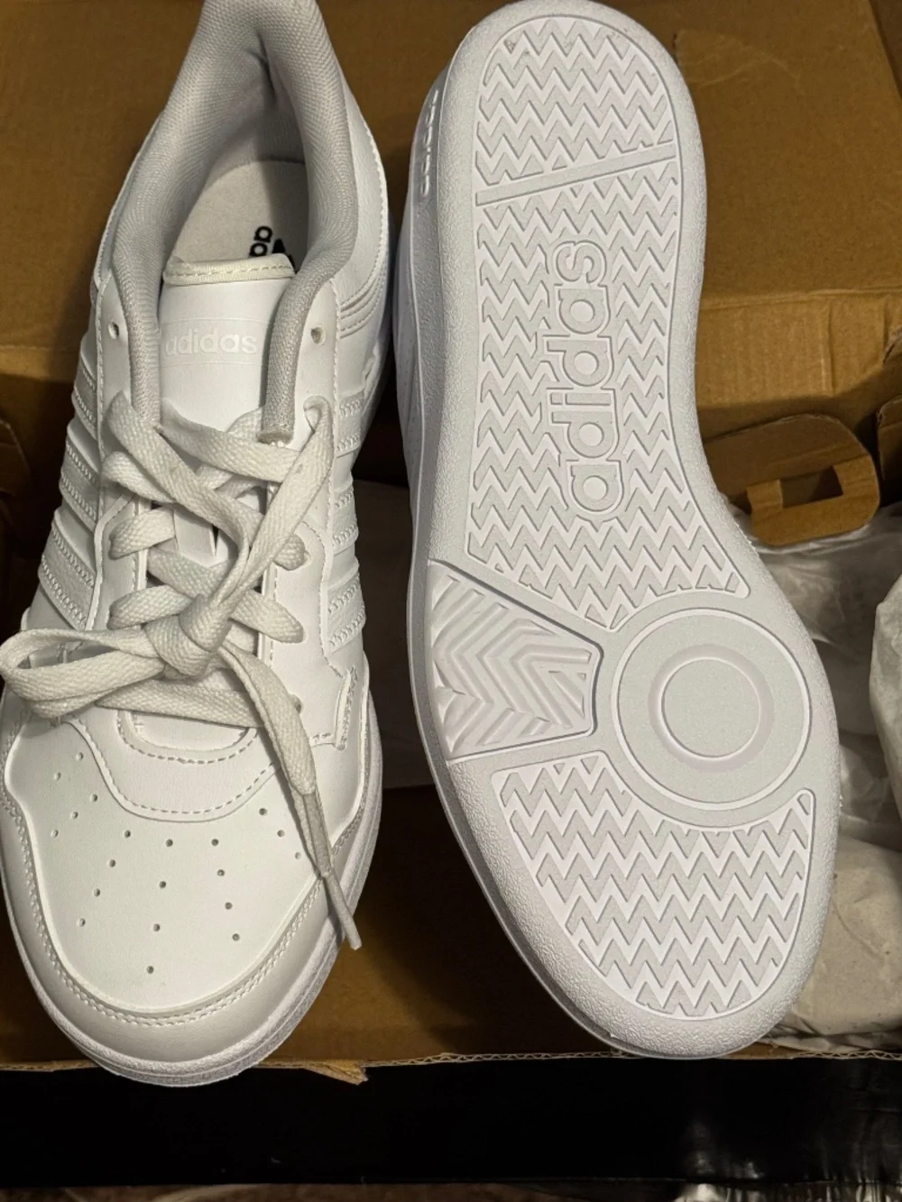 Adidas Hoops 4.0 J BNIB size 7